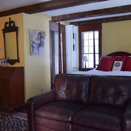 The New Hampshire Mountain Inn Wilmot Bagian luar foto