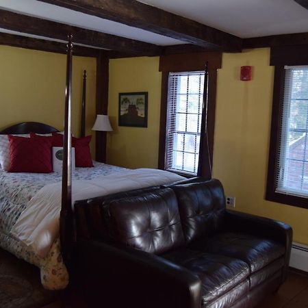 The New Hampshire Mountain Inn Wilmot Bagian luar foto