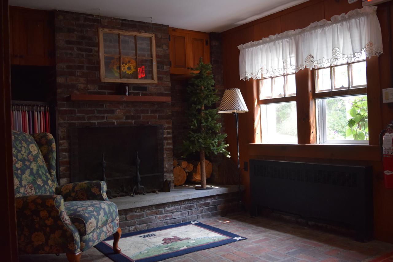 The New Hampshire Mountain Inn Wilmot Bagian luar foto
