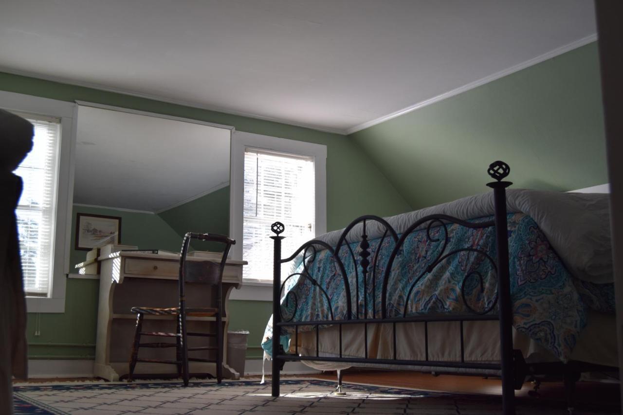 The New Hampshire Mountain Inn Wilmot Bagian luar foto