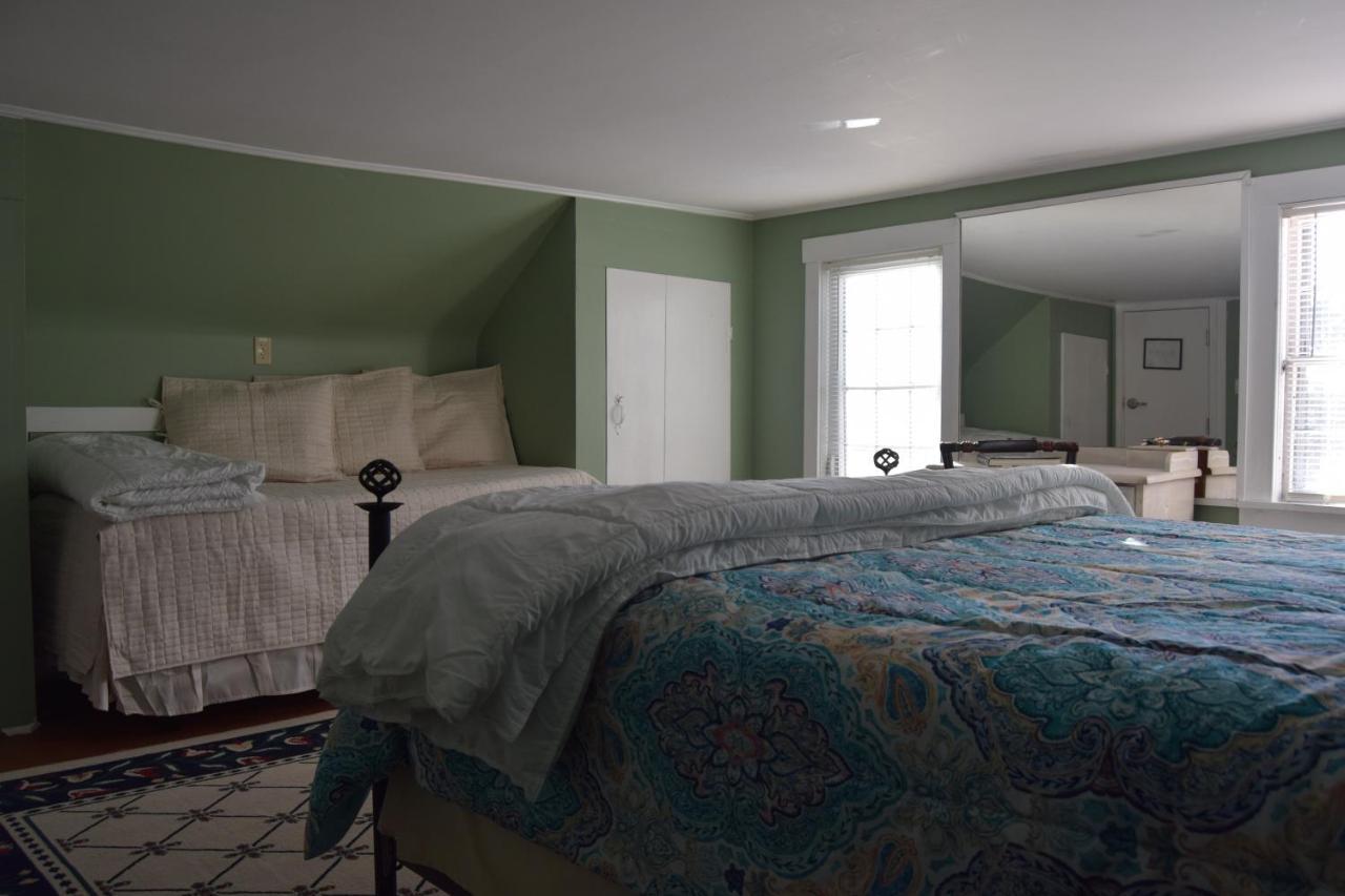 The New Hampshire Mountain Inn Wilmot Bagian luar foto