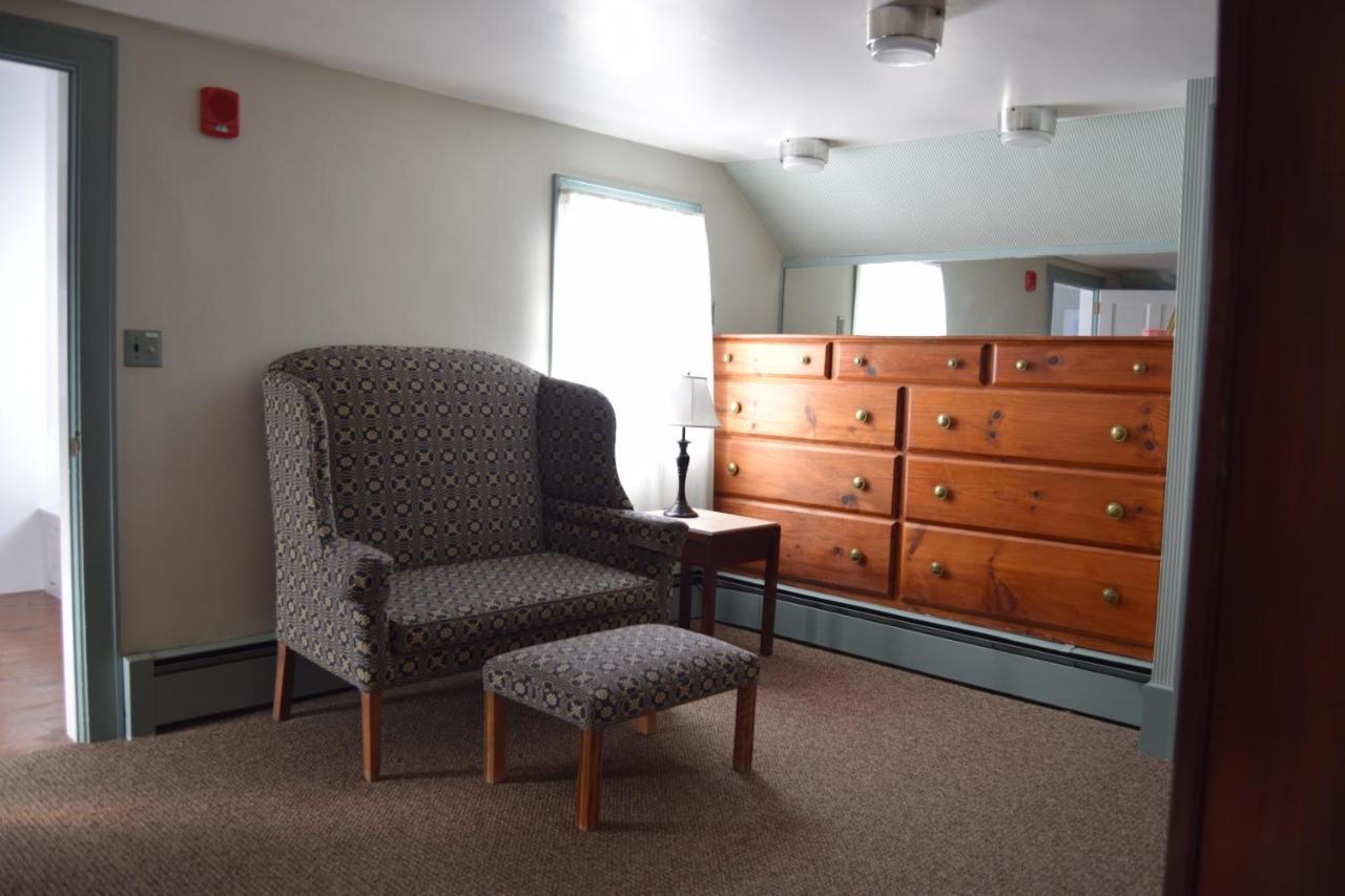 The New Hampshire Mountain Inn Wilmot Bagian luar foto