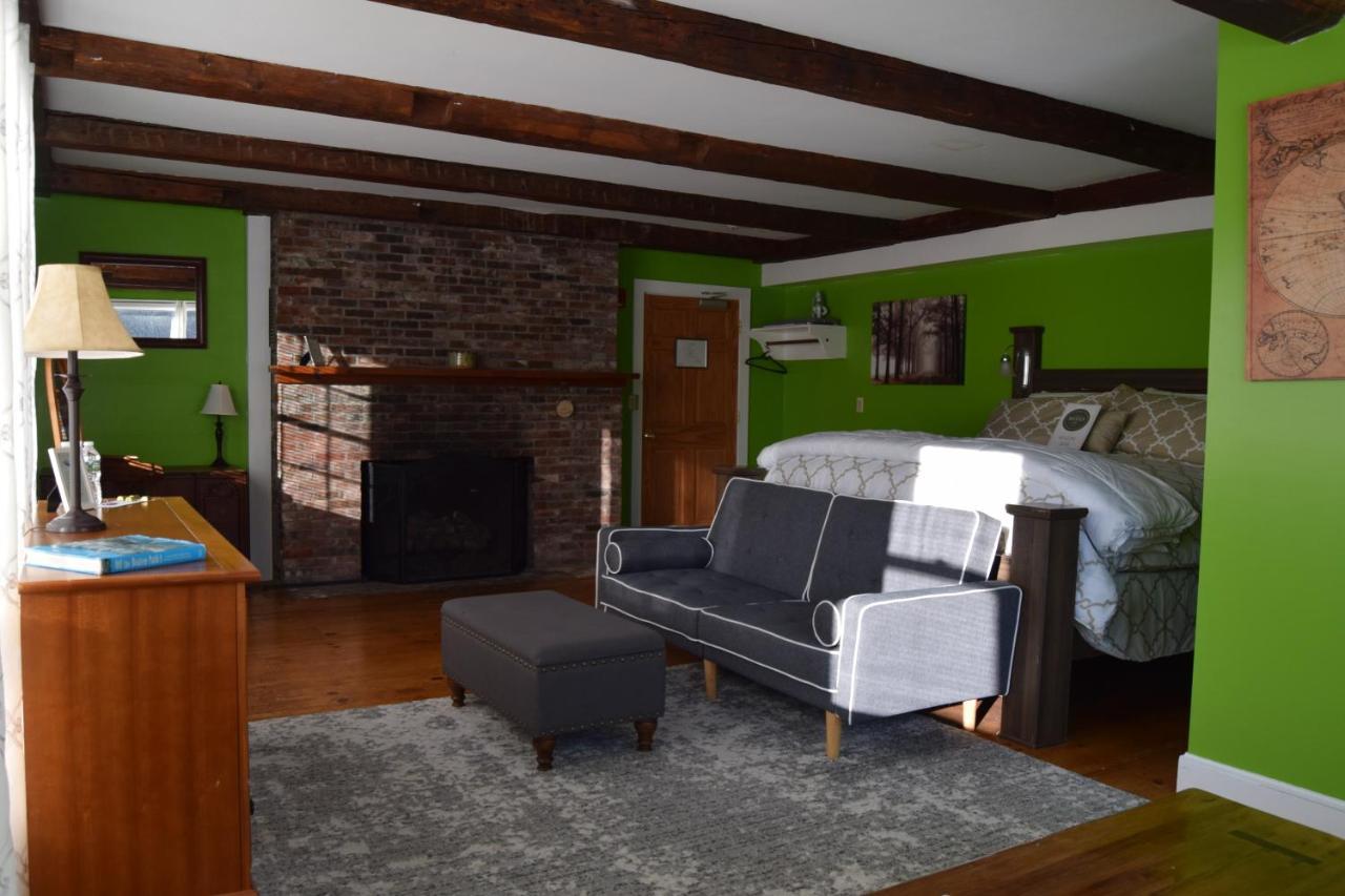 The New Hampshire Mountain Inn Wilmot Bagian luar foto